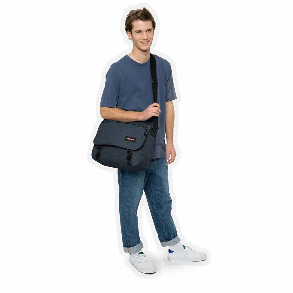 EASTPAK Delegate + Shoulder Bag, 20 L - STREET STYLE