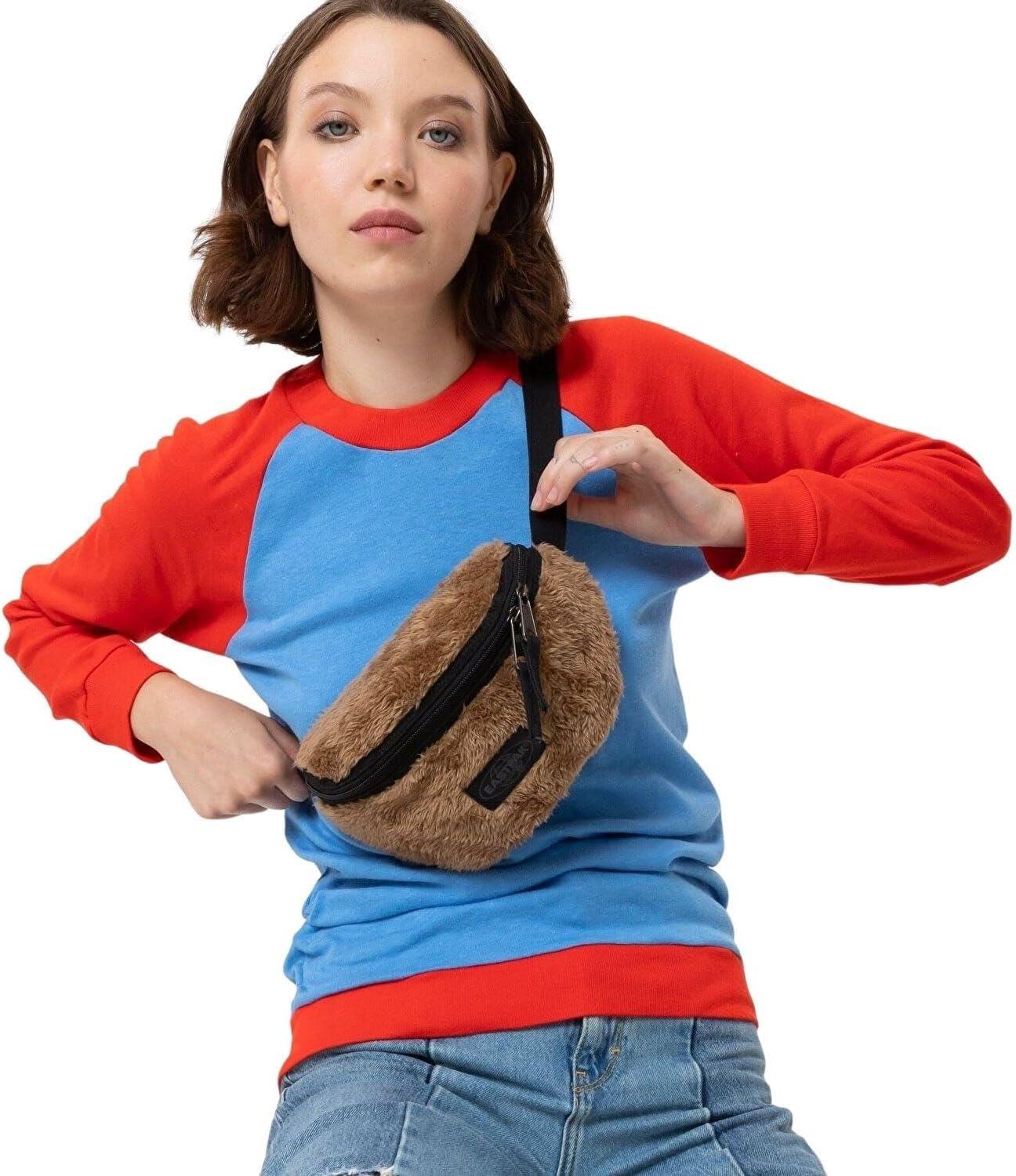 EASTPAK Springer Shoulder Bag - STREET STYLE