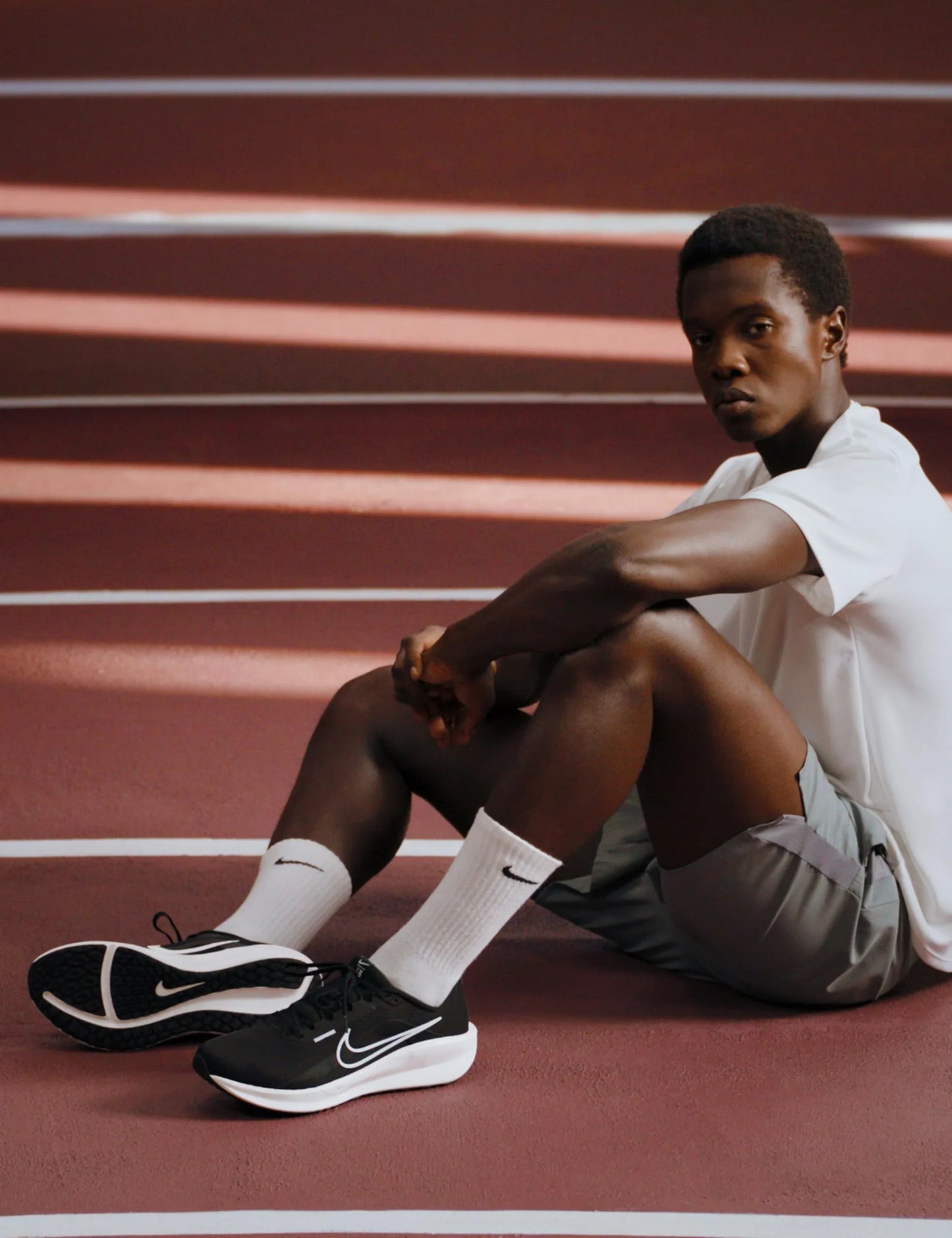 NIKE Men's Downshifter 13Sneaker - STREET STYLE