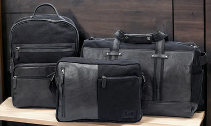 K0022AB | Messenger in Canvas/Genuine Leather, full grain, flywheel - Black colour. Antique Nickel accessories, Top zip closure. Dimensions: 35 x 26 x 10 cm. Packaging: TNT bag - STREET STYLE