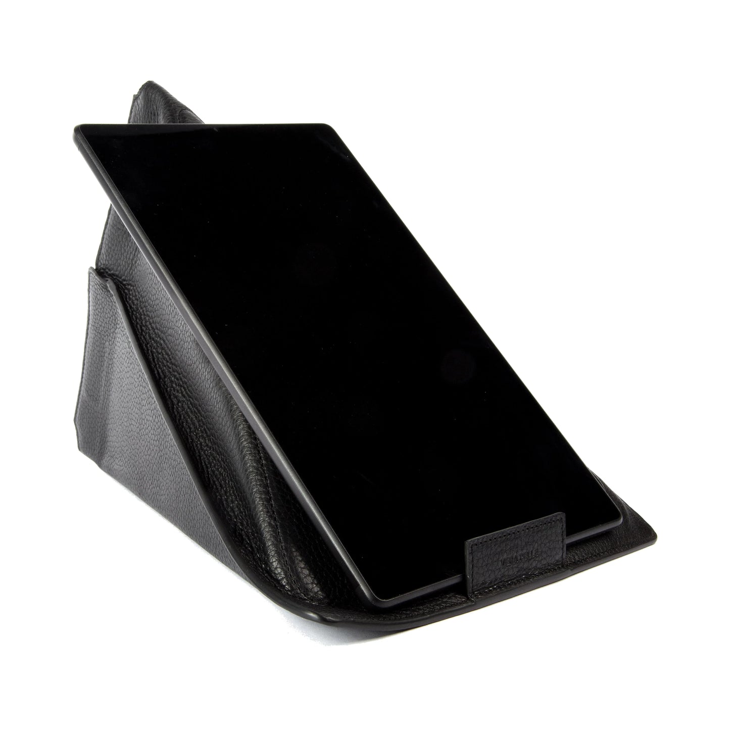 K0031AB | Modular Tablet Case/Support in Genuine Leather, full grain, dollar grain. Black colour. Closure with magnets. Dimensions: 22 x 31 cm. Packaging: TNT bag - STREET STYLE