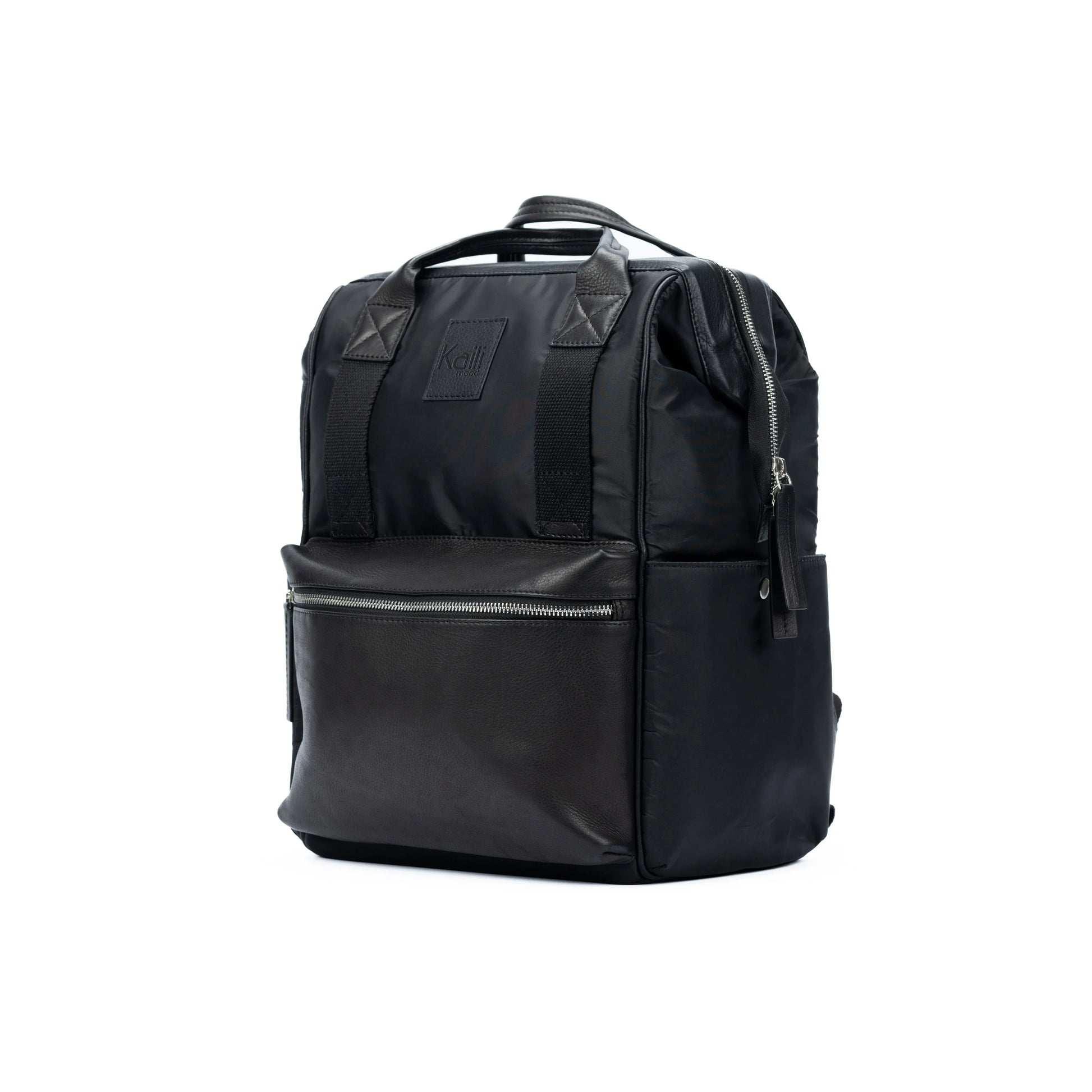 K0037AB | Water-repellent backpack in Waterproof Nylon/Genuine full-grain leather with light grain - Black color - Polished nickel accessories. Dimensions: 27 x 39 x 19 cm - Packaging: TNT bag - STREET STYLE