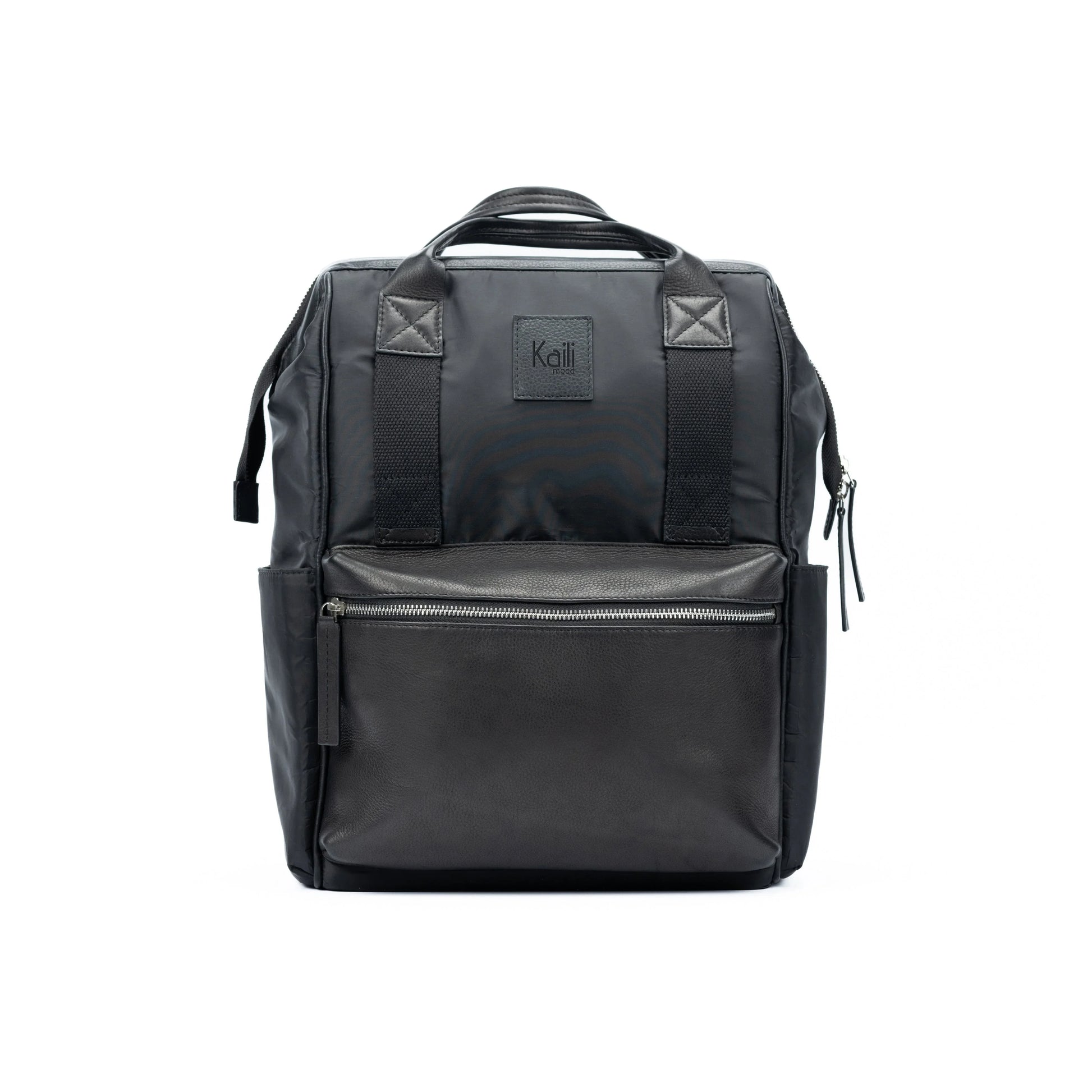 K0037AB | Water-repellent backpack in Waterproof Nylon/Genuine full-grain leather with light grain - Black color - Polished nickel accessories. Dimensions: 27 x 39 x 19 cm - Packaging: TNT bag - STREET STYLE