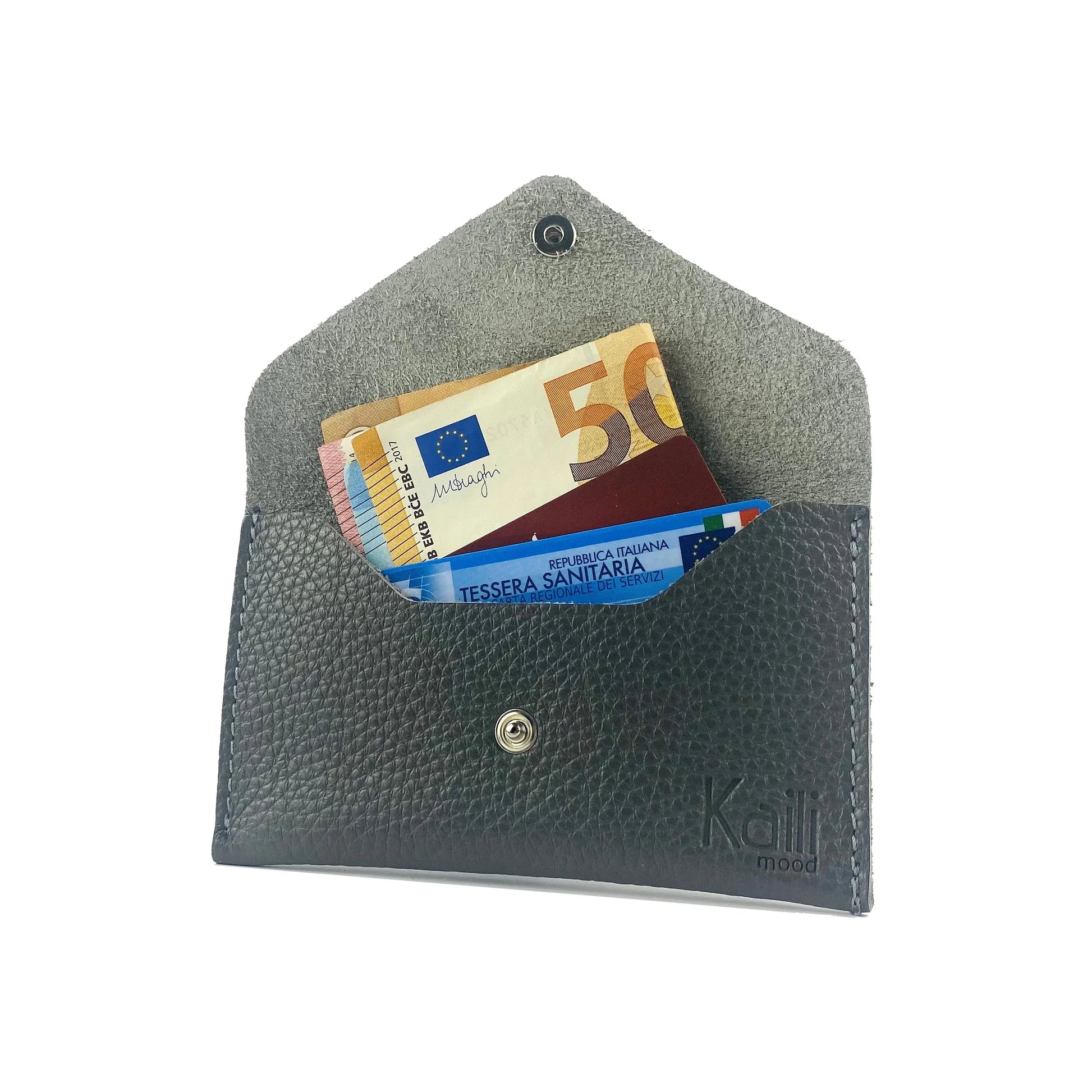 K0040FB | Sachet with flap Made in Italy in genuine full grain leather, dollar grain - Gray color - Dimensions: 13 x 8 x 0.5 cm - Packaging: Rigid bottom/lid gift box - STREET STYLE