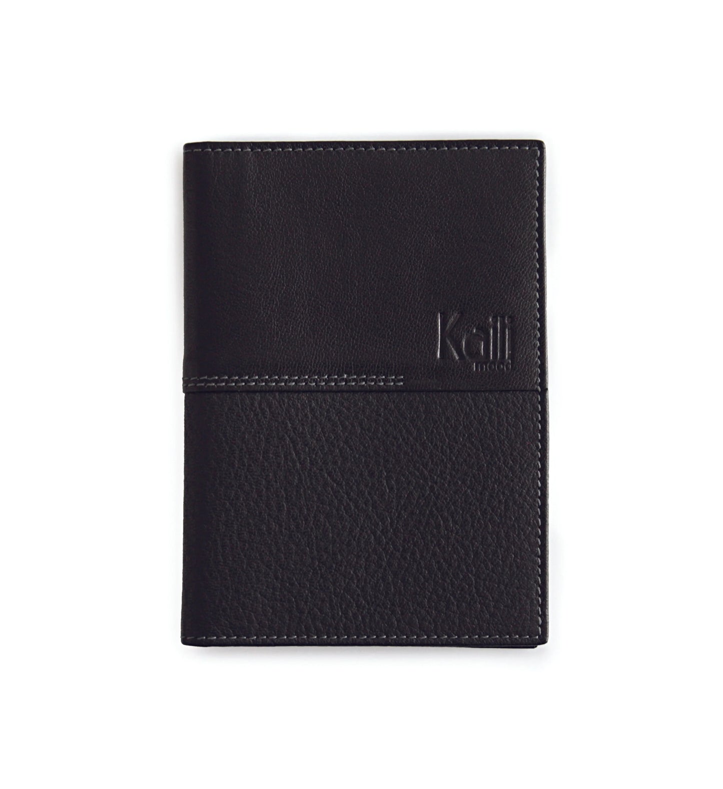 K10122AB | Document + Passport Holder in Genuine Full Grain Leather, dollar/smooth grain. Black colour. Dimensions when closed: 10 x 14 x 1 cm - Packaging: Rigid bottom/lid gift box - STREET STYLE