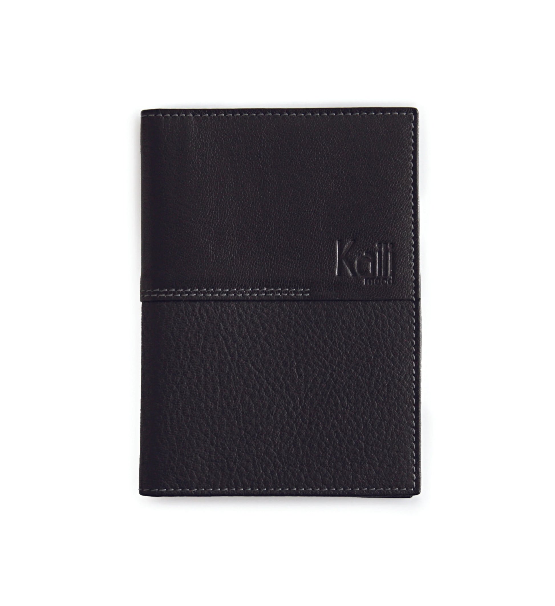 K10122AB | Document + Passport Holder in Genuine Full Grain Leather, dollar/smooth grain. Black colour. Dimensions when closed: 10 x 14 x 1 cm - Packaging: Rigid bottom/lid gift box - STREET STYLE