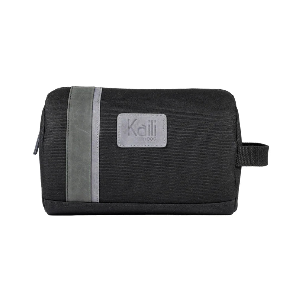 K2005AF | Beauty Case in Canvas 100% Cotton/Genuine Full Grain Leather, Naked. Black Color. Side handle. Zip closure. Dimensions: cm 25 x 15 x 17. Packaging: Tnt bag - STREET STYLE