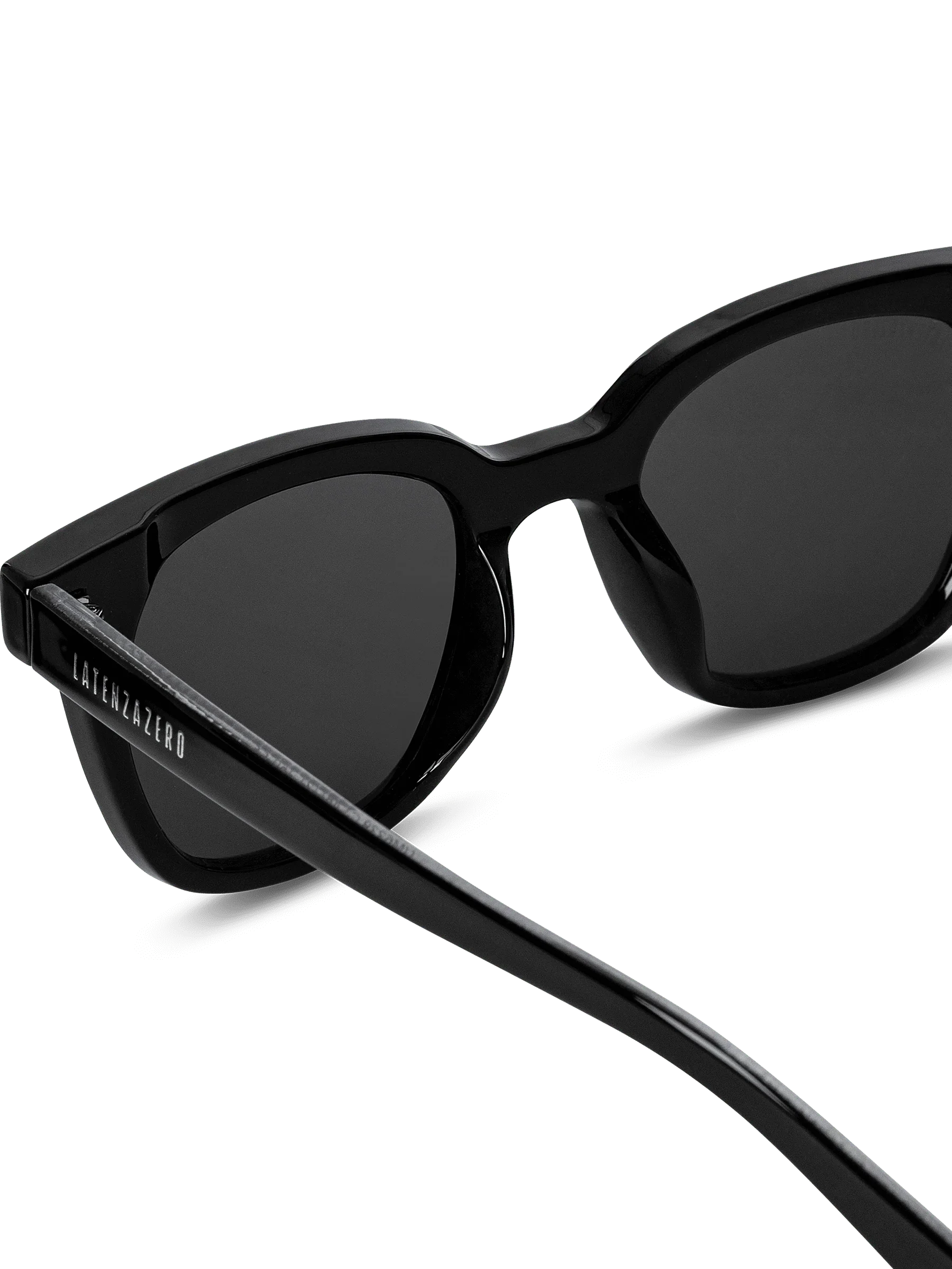 Supernova - STREET STYLE