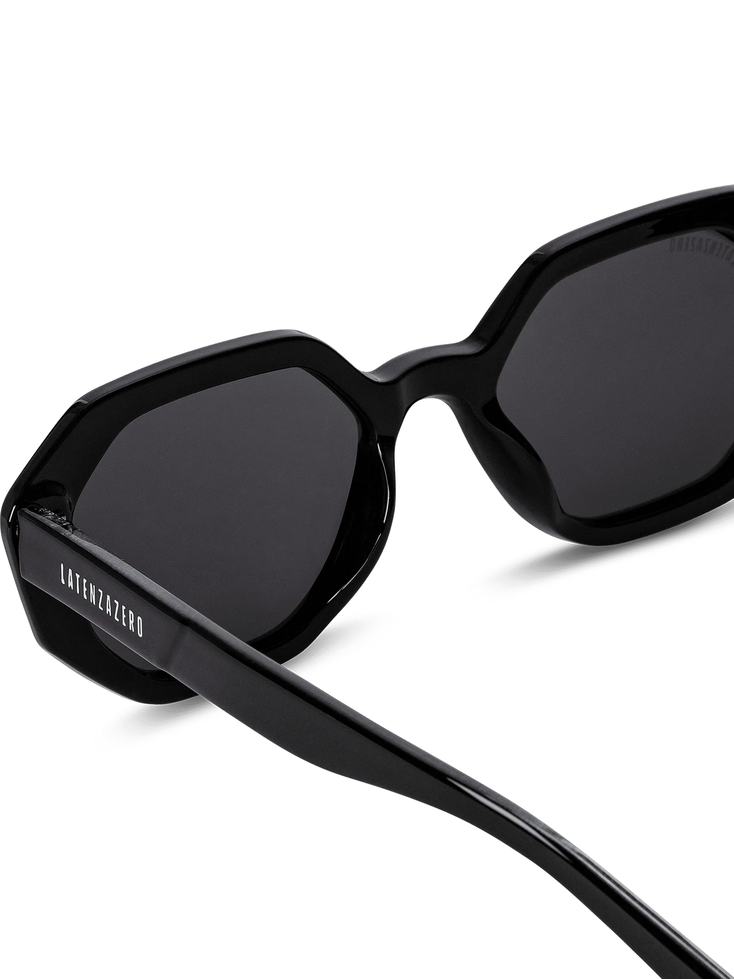 Veritas - STREET STYLE