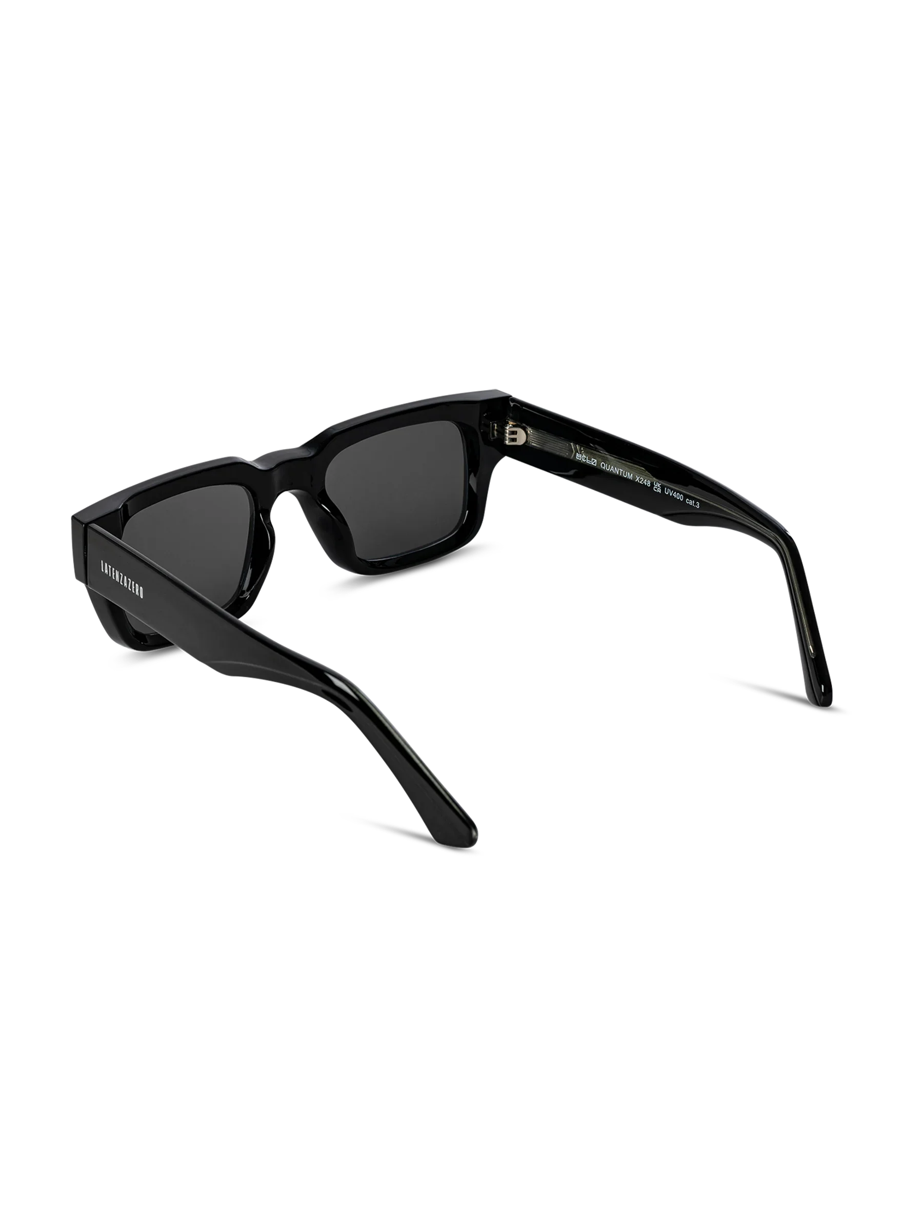 Quantum - STREET STYLE