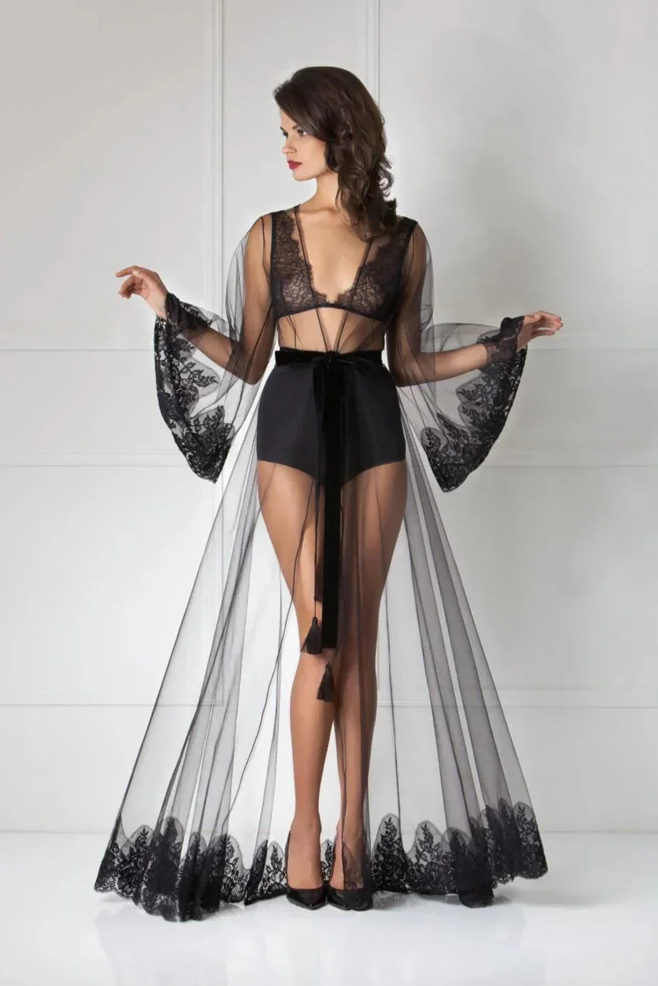 Amoralle Amene Robe - STREET STYLE