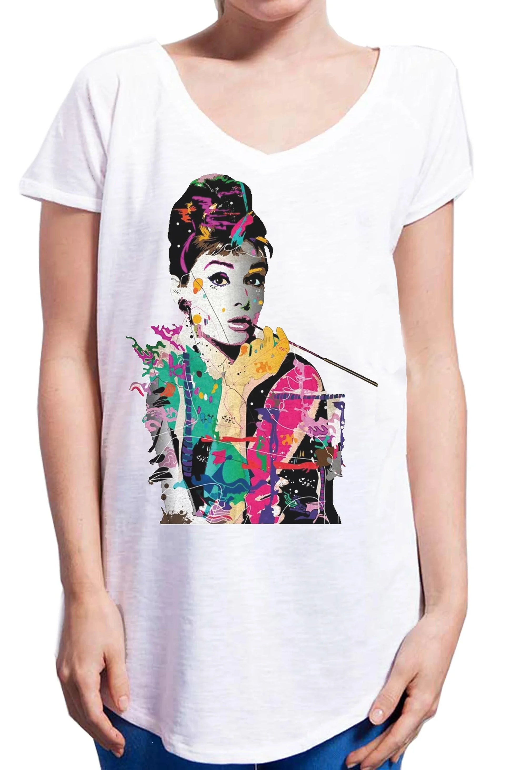 T-shirt bianca donna con stampa colorata soggetto cinema, stile urban streetwear