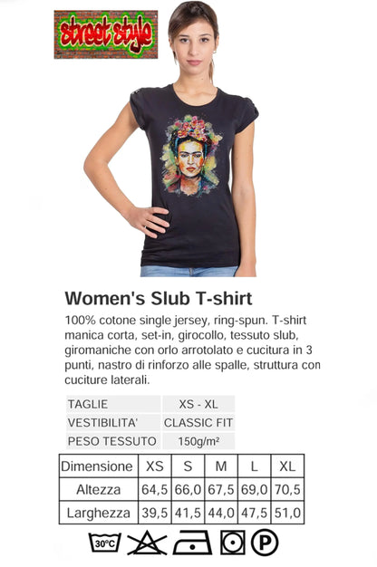 T-shirt donna streetwear nera in cotone slub con stampa colorata frontale, stile urban.