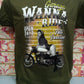 Maglietta streetwear verde con stampa stile vintage donna su moto, scritte Garage Wanna Ride e murale giallo