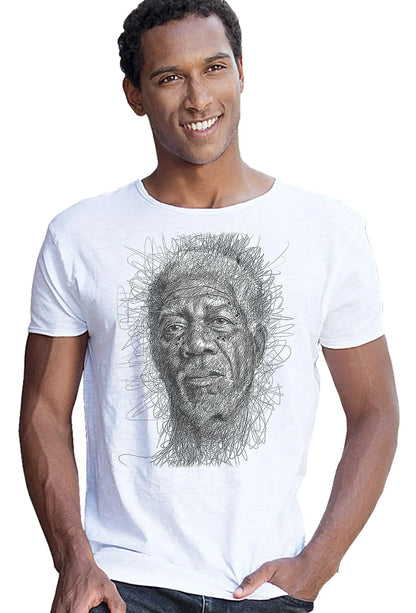 Uomo con t-shirt bianca streetwear in cotone con illustrazione artistica di volto, stile urban.