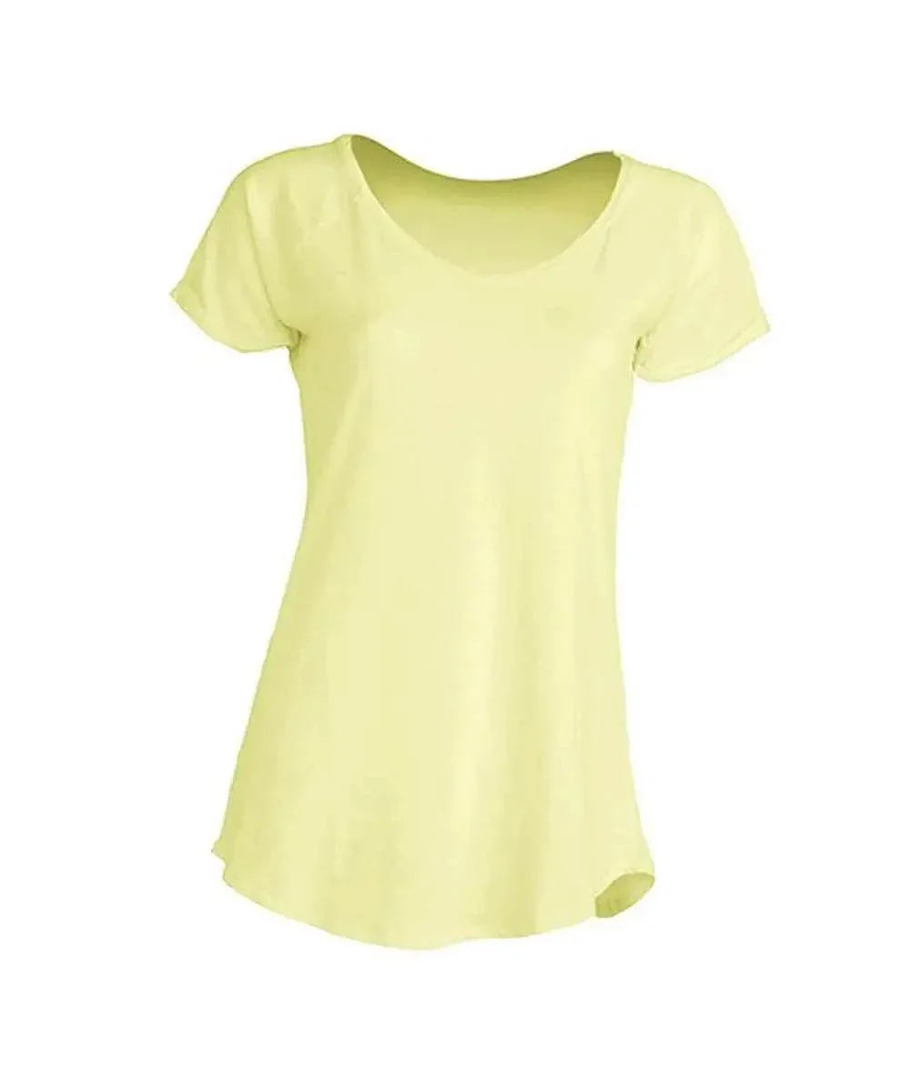 T-shirt donna gialla basic, streetwear essenziale, vestibilità comoda, stile urban