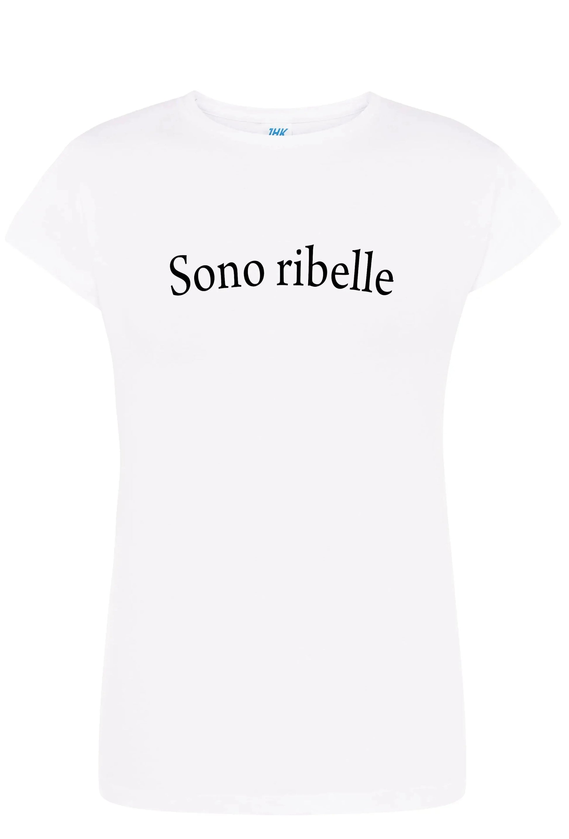 T-shirt donna bianca streetwear con scritta Sono ribelle, stile urban Street Style Rimini