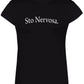 T-shirt donna nera streetwear in cotone con scritta bianca "Sto Nervosa."
