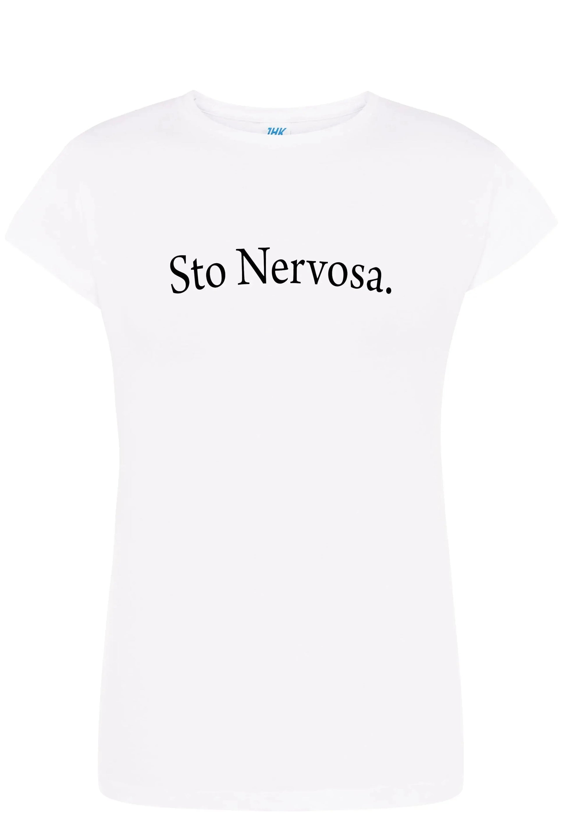 T-shirt bianca donna streetwear in cotone con scritta Sto Nervosa, stile urban fashion.