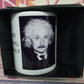 Tazza mug street style con ritratto di Einstein, confezionata, design urban moderno