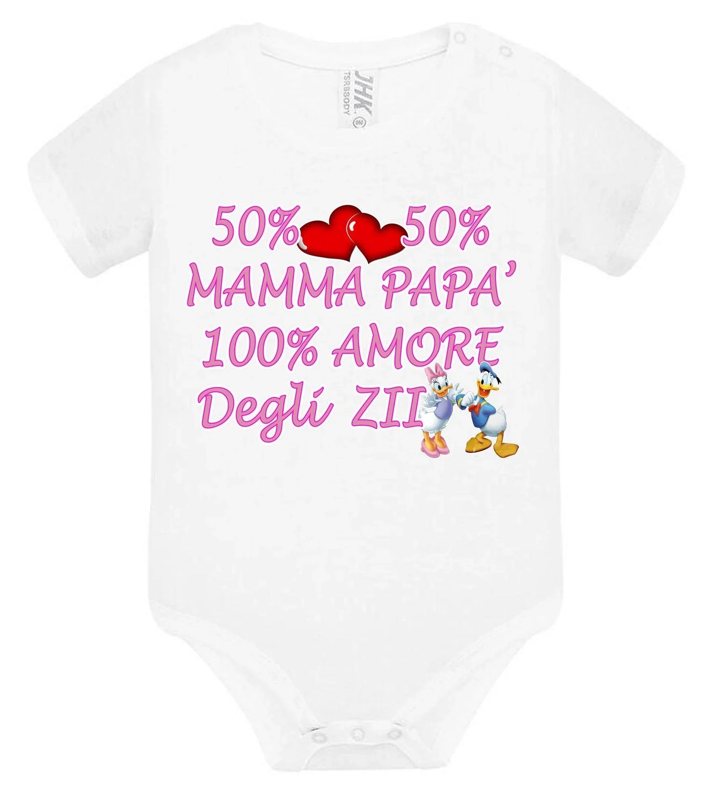 Body neonato bianco in cotone, manica corta, stampa rosa con cuori e personaggi cartoon, stile streetwear urban.