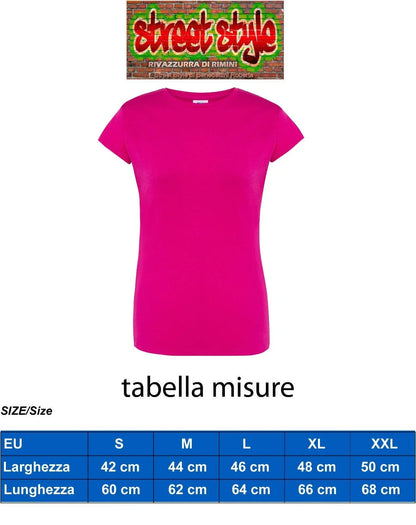 T-shirt donna streetwear fucsia in cotone pettinato, stile urban, con tabella misure.