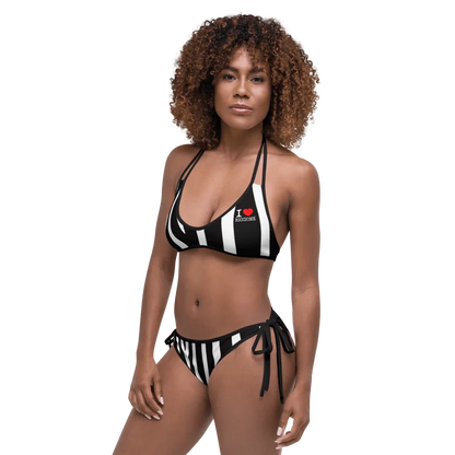 Bikini streetwear donna stile urban a righe bianche e nere con scritta I love Riccione.